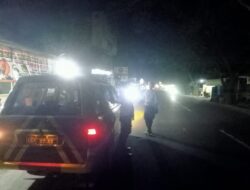 Antisipasi 3C dan Balap Liar Polsek Tanjungpura Rutin Lakukan Patroli Blue Light