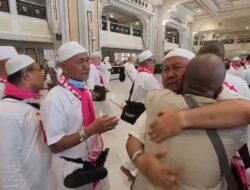 Tangis Haru Jemaah Usai Laksanakan Rangkaian Ibadah Haji