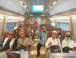 Jemaah Haji Kloter 9 KNO City Tour Kereta Api Cepat Ke Jeddah