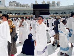 Cerita Unik Yazid, Jemaah Termuda Kloter 09 KNO, Dipermudah Jalankan Ibadah Haji Berkah Membantu Jemaah Lansia