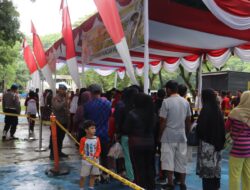 Polres Langkat Melaksanakan Gerakan Pangan Murah Penjualan Beras Stabilisasi Pasokan dan Harga Pangan (SPHP)