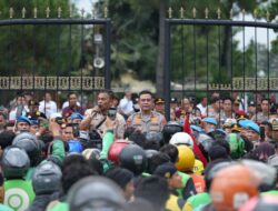 Aksi Solidaritas Godams di Polda Sumut Berjalan Damai, Kapolda Sampaikan Duka dan Harapan Persatuan