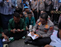 Kapolda Sumut Rangkul Mahasiswa BEM USU, Aspirasi Disampaikan Dengan Damai