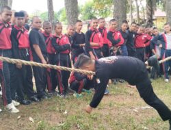 Brimob Polda Sumut Berikan Pelatihan SAR dan Pembinaan Karakter kepada Siswa – Siswi SMA Plus Taruna Bangsa Padang Lawas