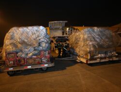 Alumni Akpol 1991 Kirim Bantuan Logistik Lewat Pesawat Khusus Untuk Korban Bencana di Sumut