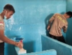 Sinergi Kemanusiaan Brimob dan PMI, Dapur Lapangan Beroperasi dan Masjid Diperbaiki di Aek Ngadol