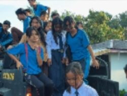 Pasca Bencana Banjir dan Longsor, Brimob Sumut Pastikan Anak-Anak Garoga Tetap Bersekolah