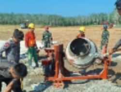 Ditengah Luka Bencana, Brimob Sumut Hadir Membersamai Warga Batang Toru