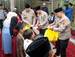Safari Ramadhan Polda Sumut dan Polres Pelabuhan Belawan di Masjid Al-Muttaqin, Pererat Silaturahmi, Sampaikan Pesan Kamtibmas