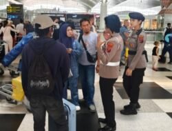 Polresta Deli Serdang, Berikan Pelayanan Kesehatan Penumpang Terdampak Pembatalan Penerbangan di Bandara Kualanamu