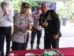 Perkuat Sinergitas TNI-Polri, Polresta Deli Serdang Beri Surprise Hut Ke-81 TNI